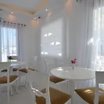 Margie Mykonos 호텔 4*