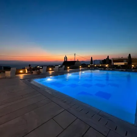 مارغي ميكونوس 4*