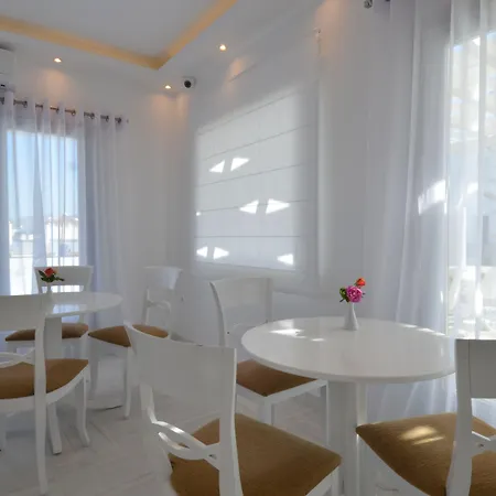 Margie Mykonos Szálloda 4*
