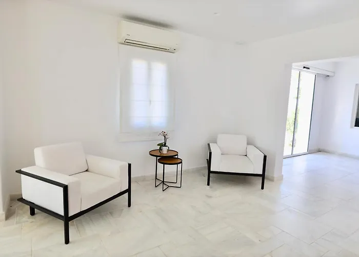 玛吉米科诺斯酒店 4*